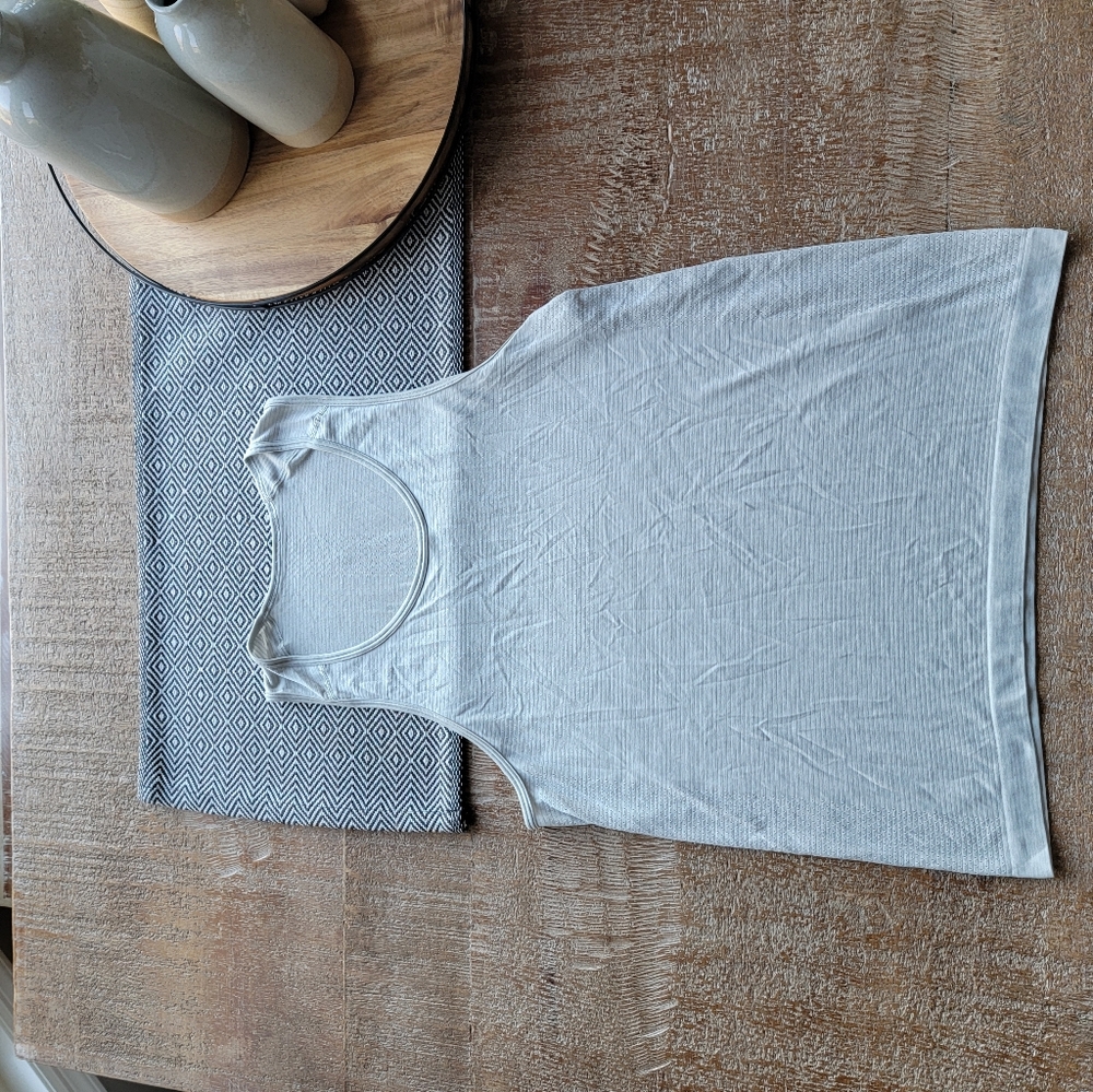 Lululemon tank top